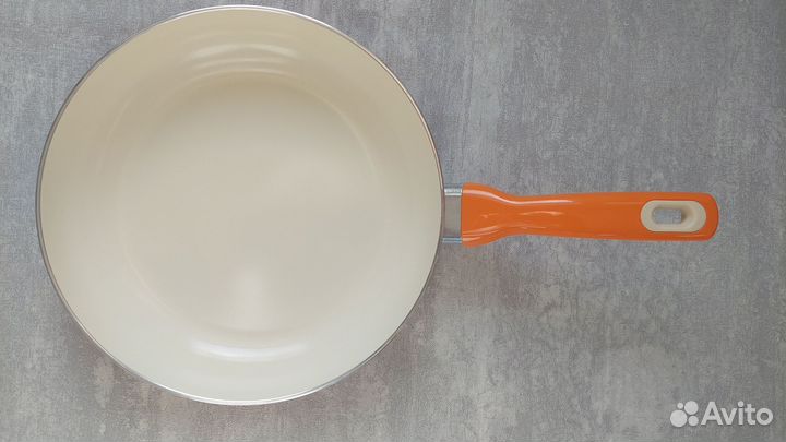 Новая сковорода Tescoma Fusion 26см