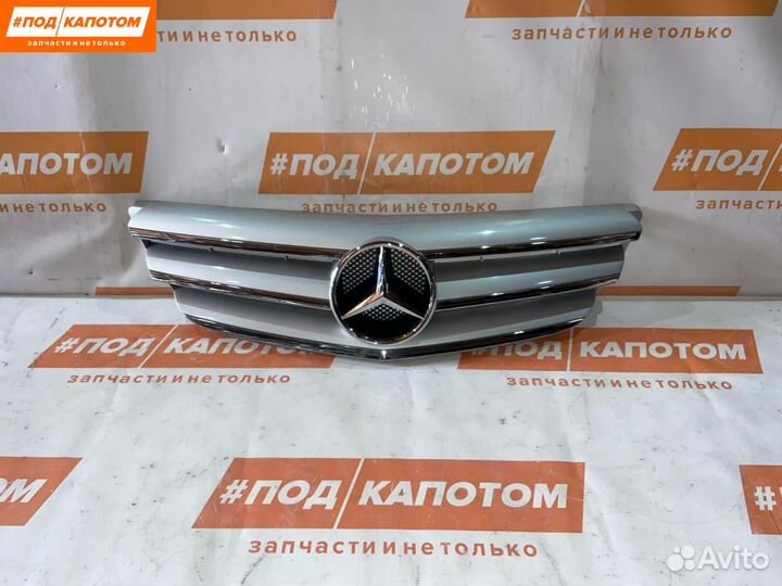 Решетка радиатора верхняя Mercedes-Benz B-Класс