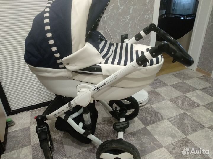 Коляска 3 в 1 с автолюлькой