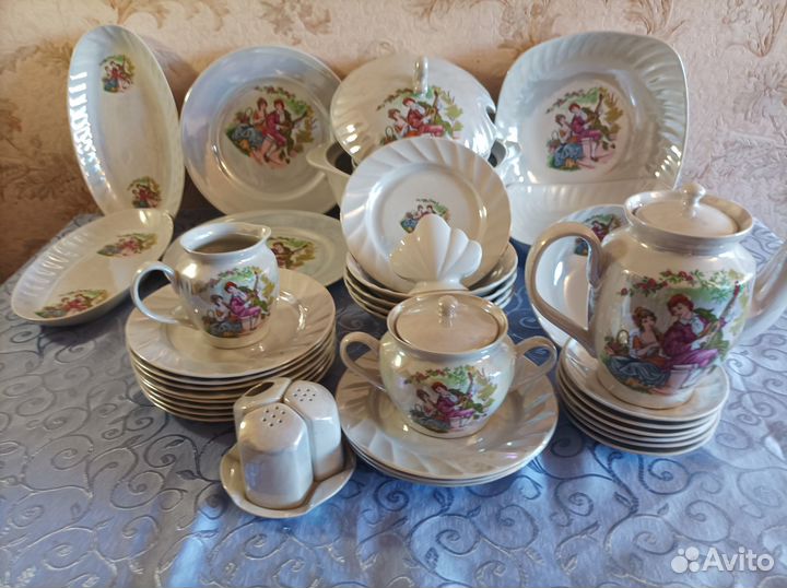 Столовый сервиз на 12 персон