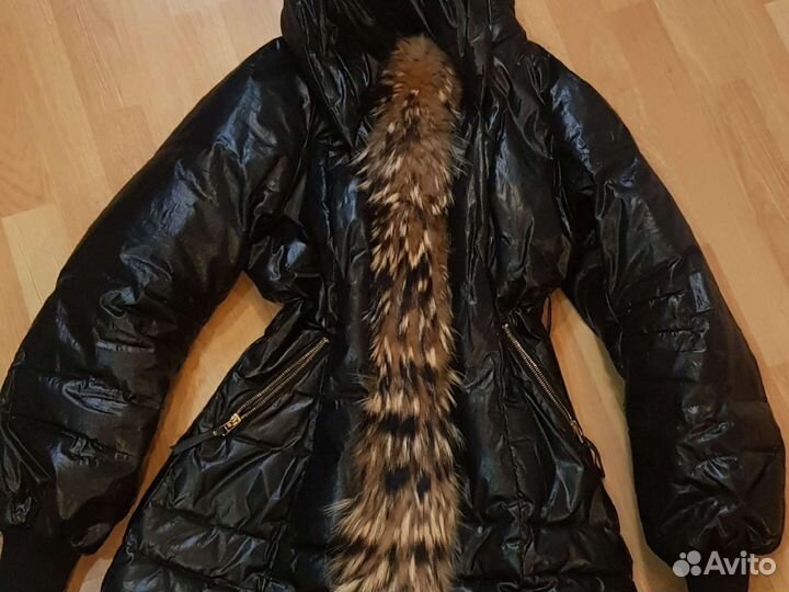 Пуховик женский