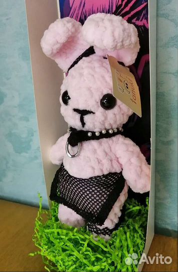 Интерьерная игрушка кролик-рокер