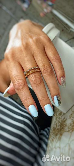 Педикюр, маникюр М.Большивиков Российский пр 14