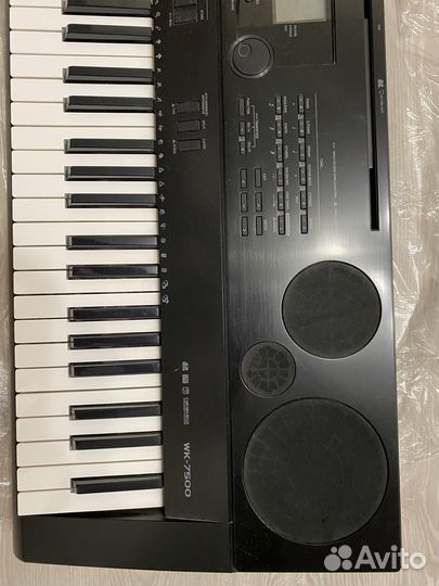 Цифровой синтезатор Casio WK-7500