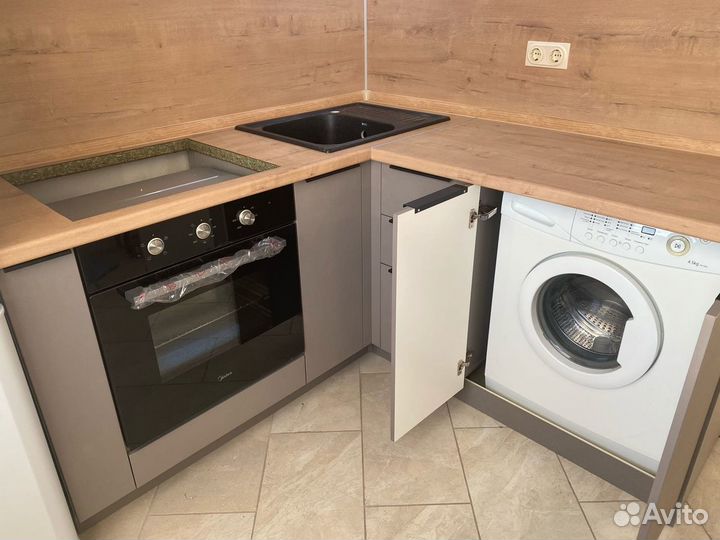 Кухня угловая в хрущевку на заказ