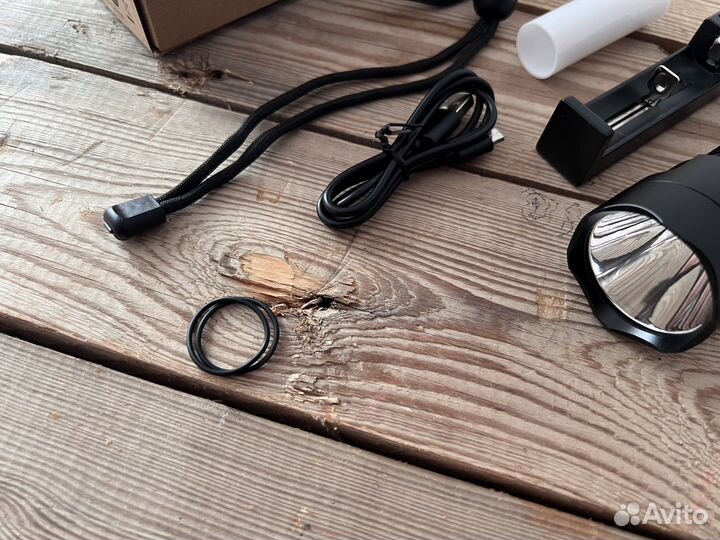 Фонарь Sofirn c8g 500метров