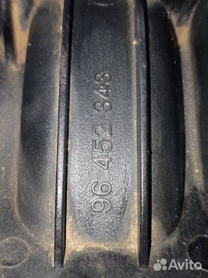 Коллектор впускной Chevrolet Cruze седан F16D3