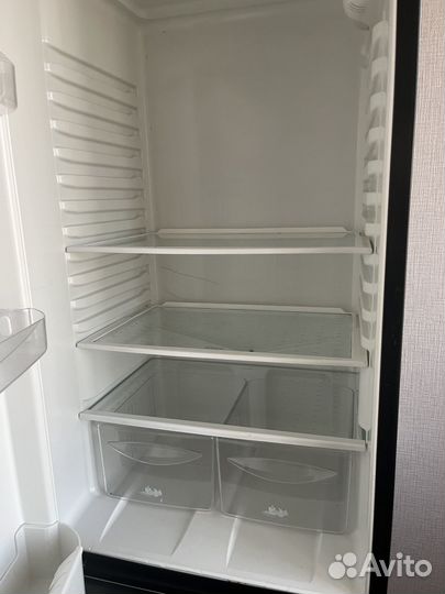 Холодильник stinol