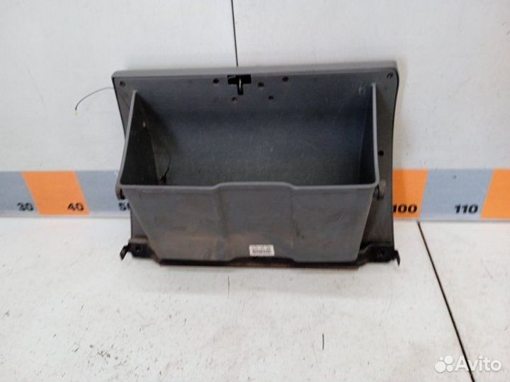 Бардачок Hyundai Santa Fe 1 2.7 2001