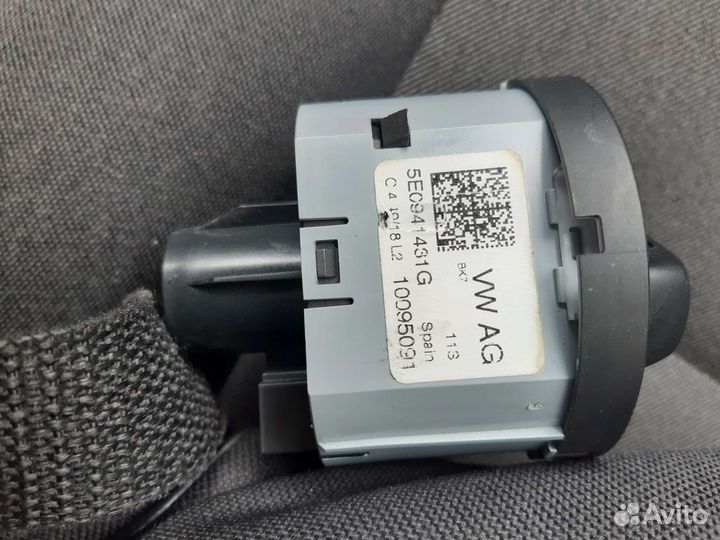 Переключатель света skoda rapid