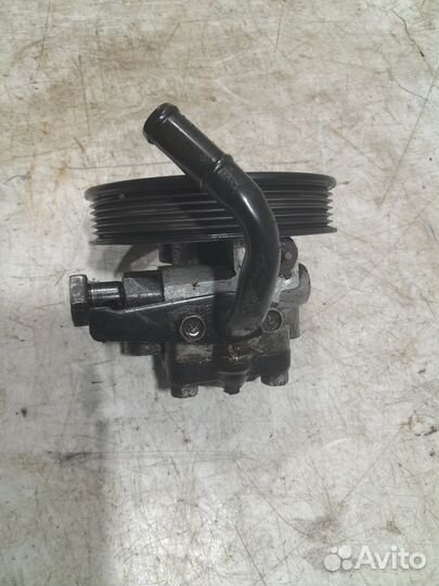 Насос гур.Hyundai Santa Fe 1 2001-2010 2.7 SM