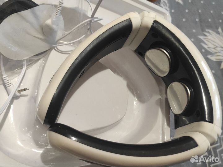 Импульсный массажер для шеи,плечь и спины