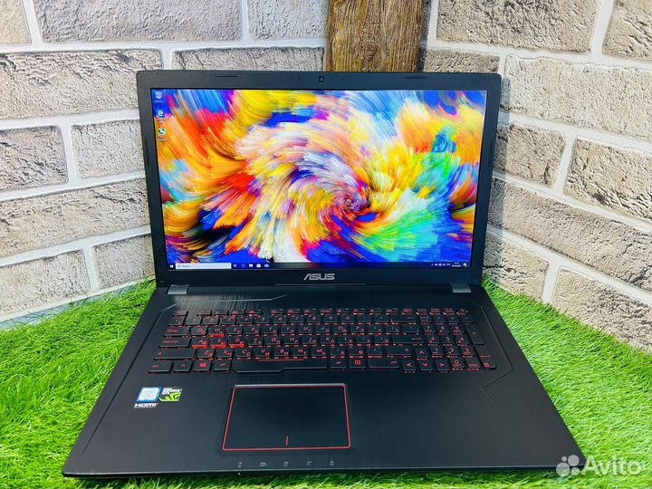 Игровой монстр Rog i7-7700HQ/GTX1050/16/SSD+HDD