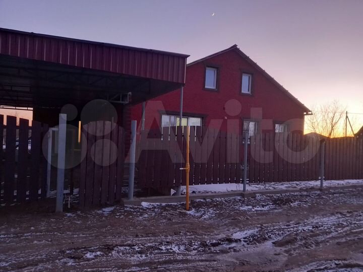 Дом 186 м² на участке 6 сот.