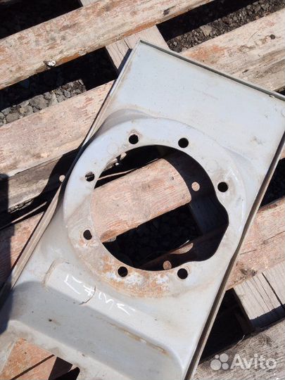 Накладка фары. Паз 3205 АВТОБУС Д 240 2007