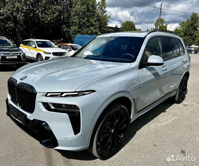 BMW X7 3.0 AT, 2022, 75 км