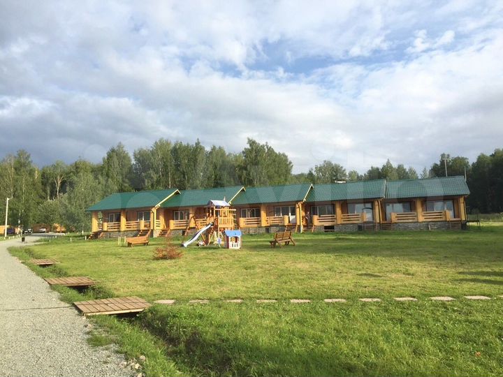 Таунхаус 303 м² на участке 30 сот.