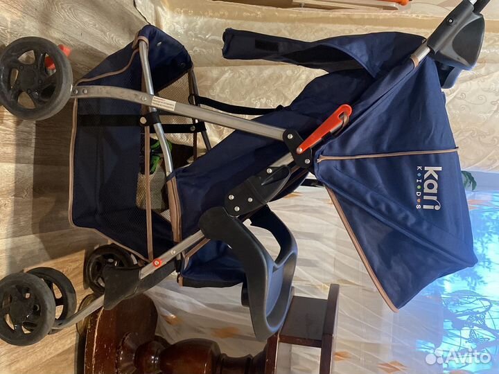 Прогулочная коляска