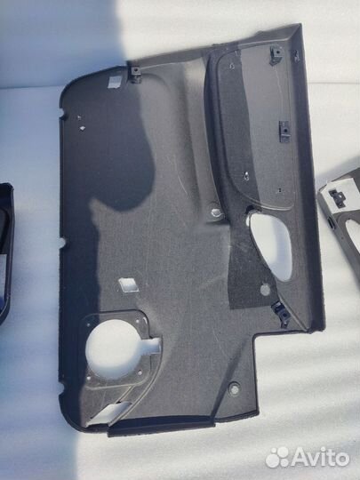 Обшивки дверей Ваз 2123(Нива Шевроле) Новые