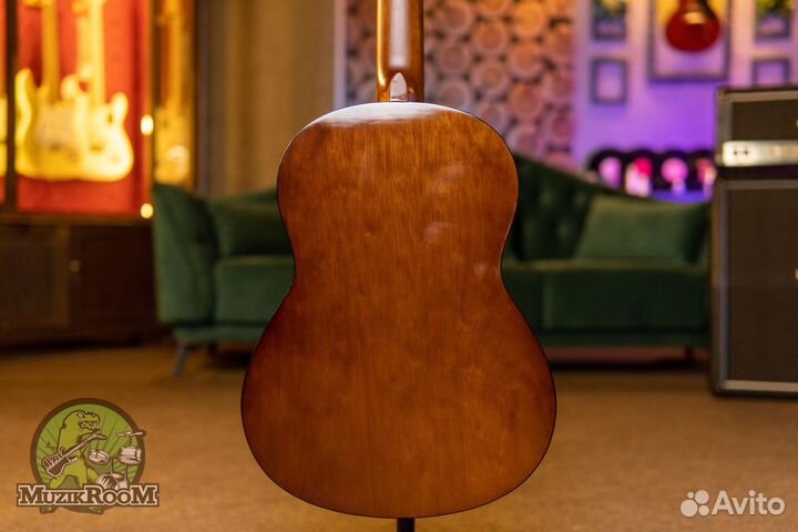 Классическая гитара Yamaha C40