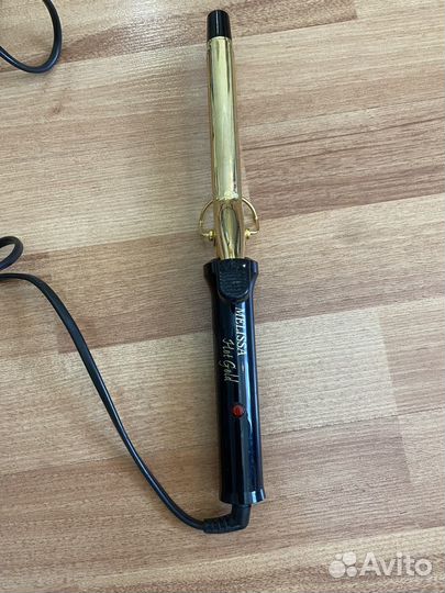 Плойка для завивки и утюжок для выпрямления волос