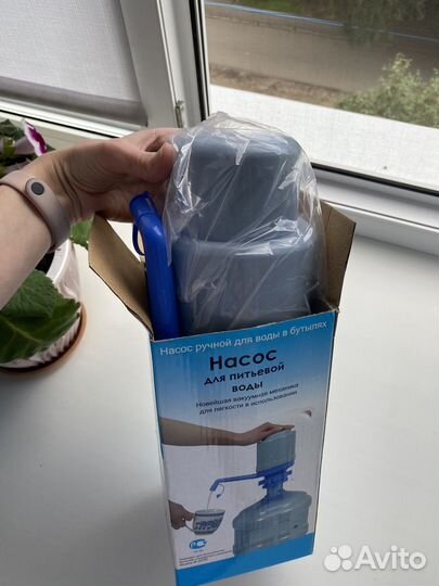 Насос ручной для воды в бутылях