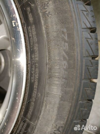 Универсальное литьё с шинами Goform 175/65 R14