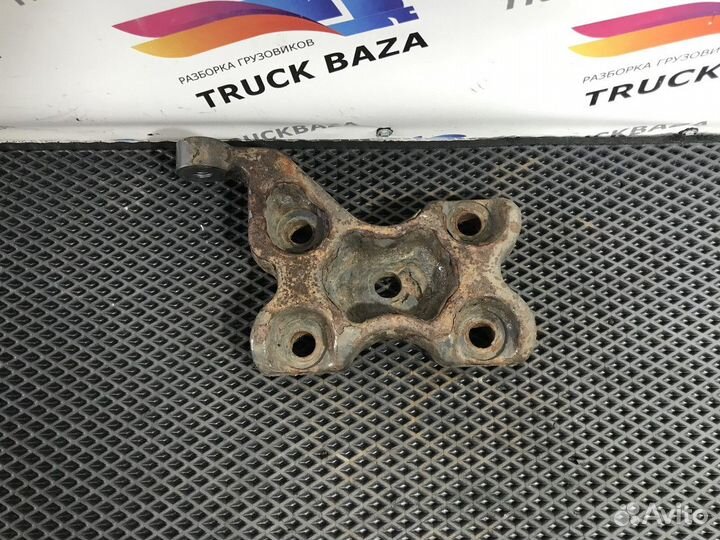 Кронштейн амортизатора заднего левый