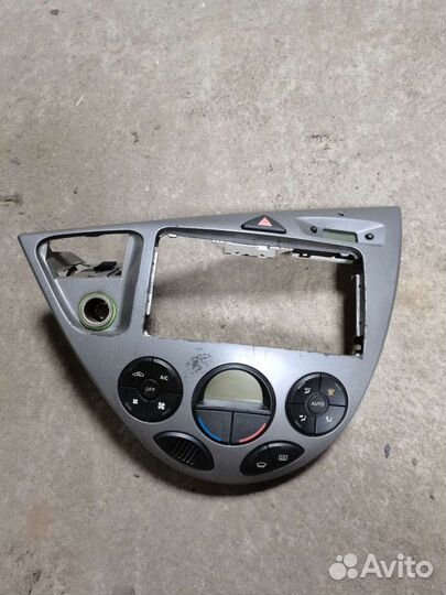 Блок управления отопителем ford focus 1