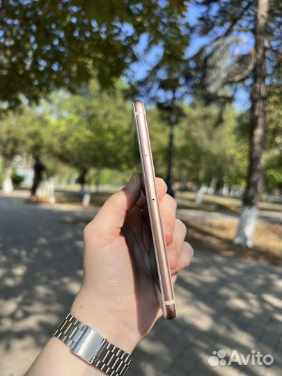 iPhone 8 64 gb