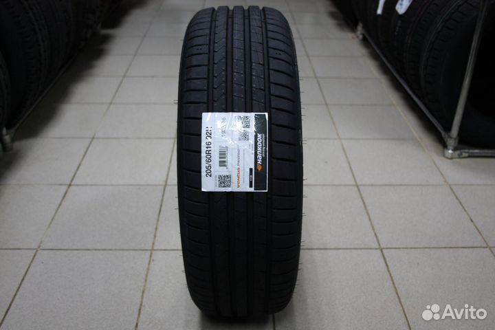 Hankook AH11 205/60 R16 92H