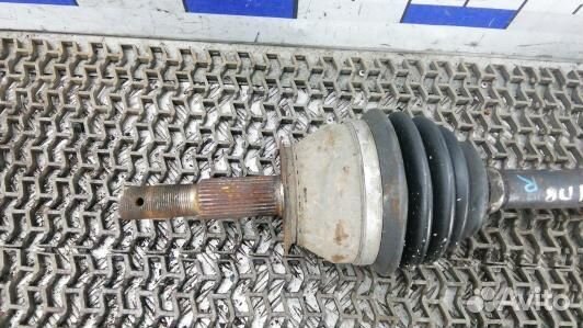 Привод передний правый nissan navara D40 (8UK02N10