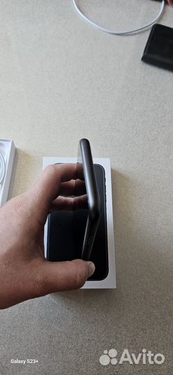 Телефон iPhone 11