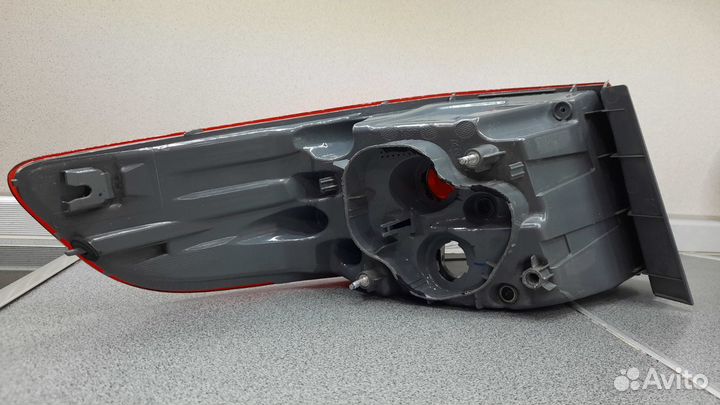 Фонарь задний правый kia rio 3 оригинал