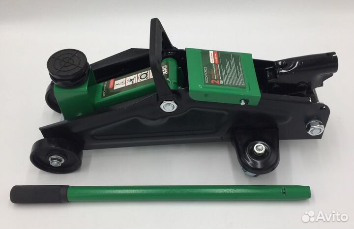 Домкрат подкаткой rockforce 2т. (135-320мм)