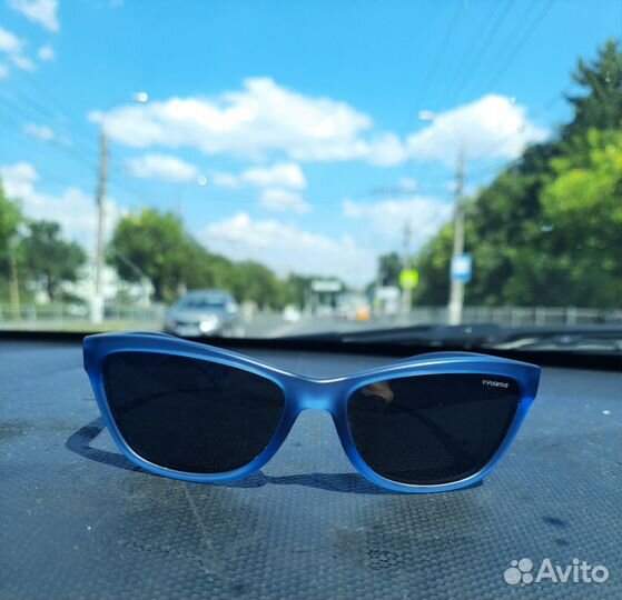 Солнцезащитные очки