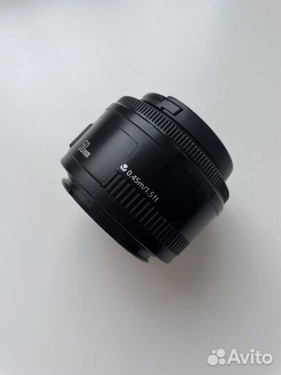 Объектив Canon 50mm