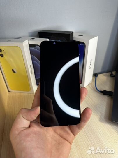 Дисплей iPhone 14