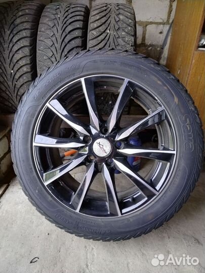 Sava Eskimo Stud 215/55 R17