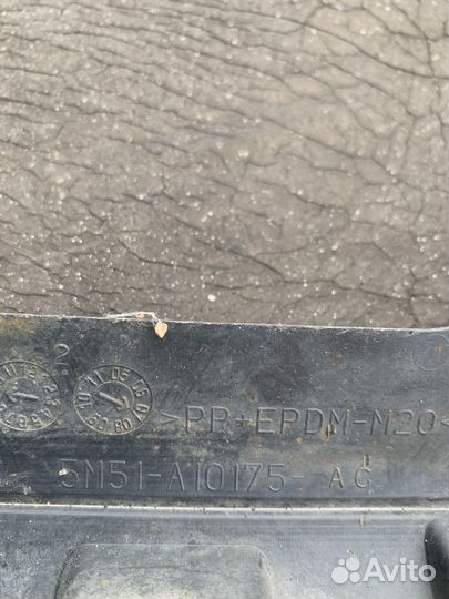 Наклдка порога ford focus 2