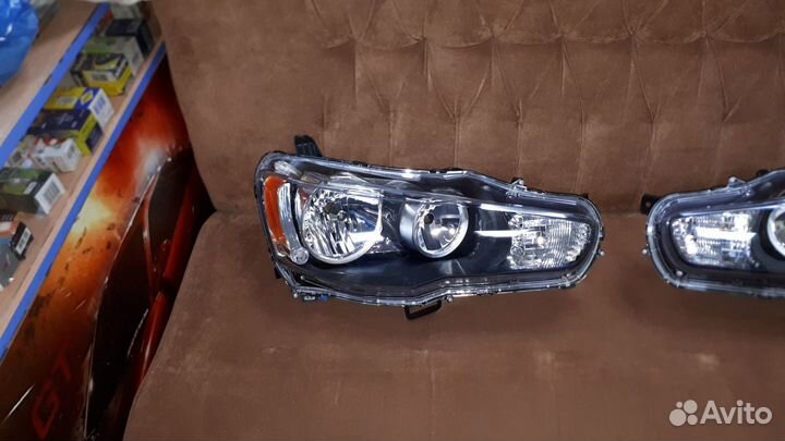 Фара правая левая Митсубиси Лансер 10
