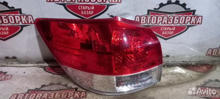 Фонарь задний левый Toyota Wish ZGE20G 2zrfae 2009