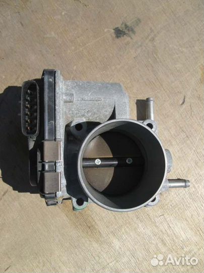 Дроссельная заслонка Subaru Legacy BP5 EJ204