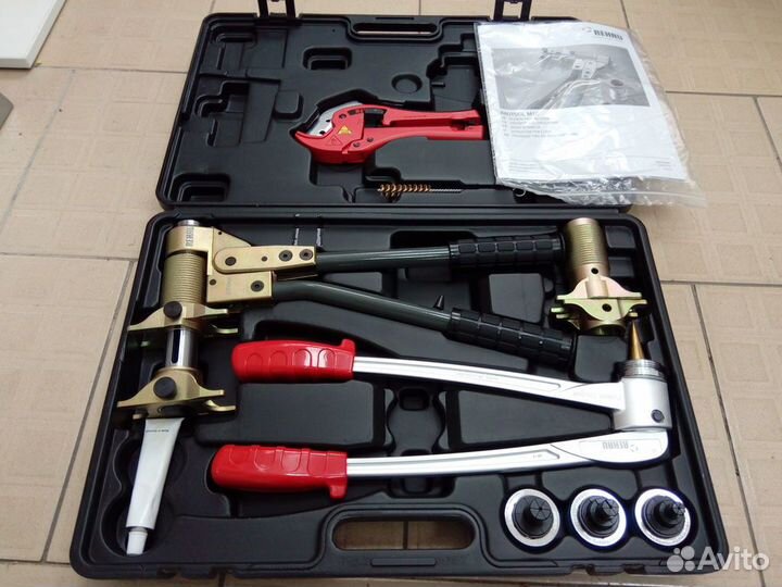 В Аренду Монтажный инструмент для труб из сшитого