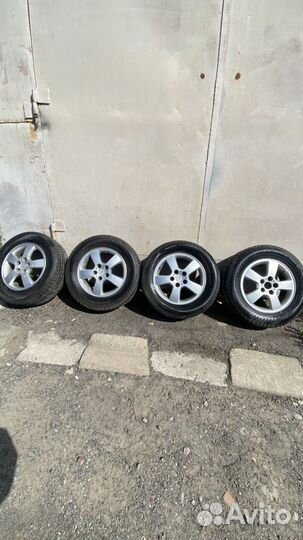 R16 Nokian Tyres Hakka Blue SUV 215/65, PCD 5x114.3 DIA 66