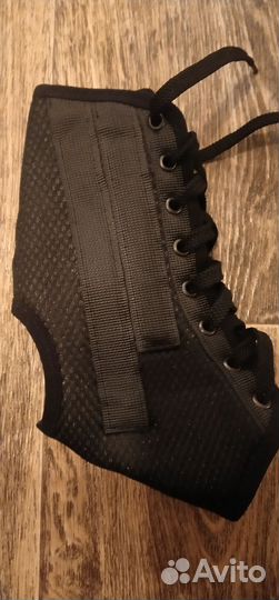 Бандаж голеностопный