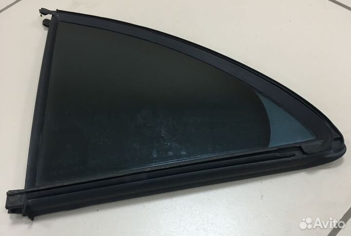 Стекло (форточка) задней левой двери Mercedes W211