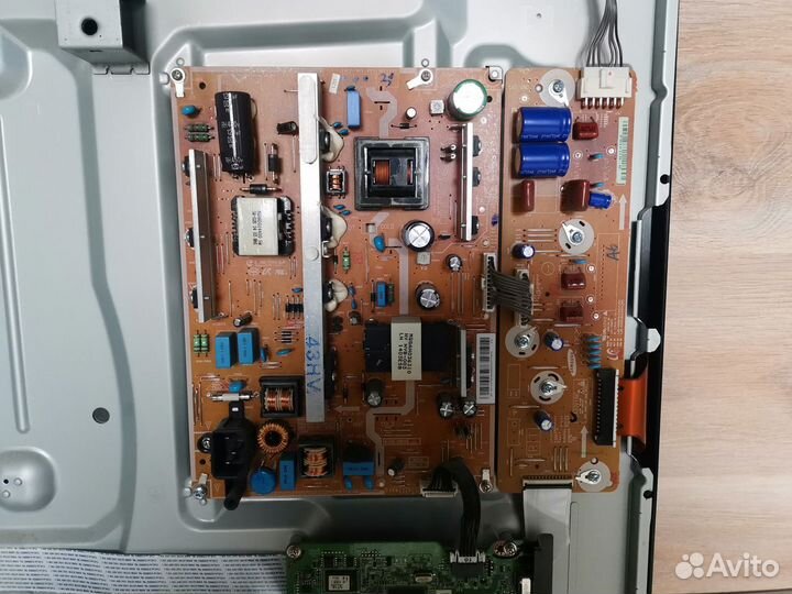 Телевизор Samsung PE43H4000AK (По запчастям)