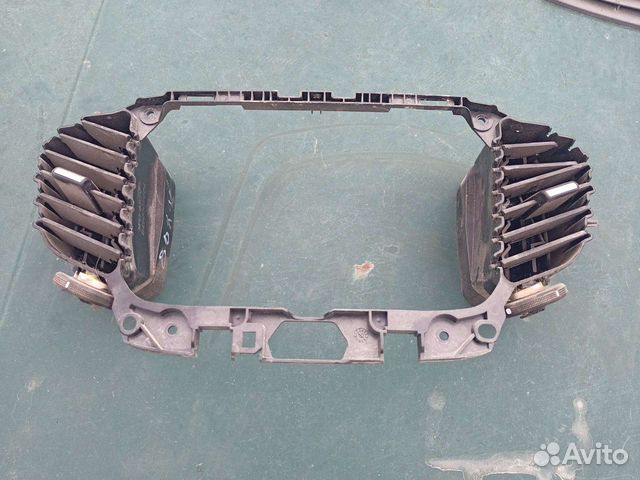 Дефлектор панели центральный Vesta