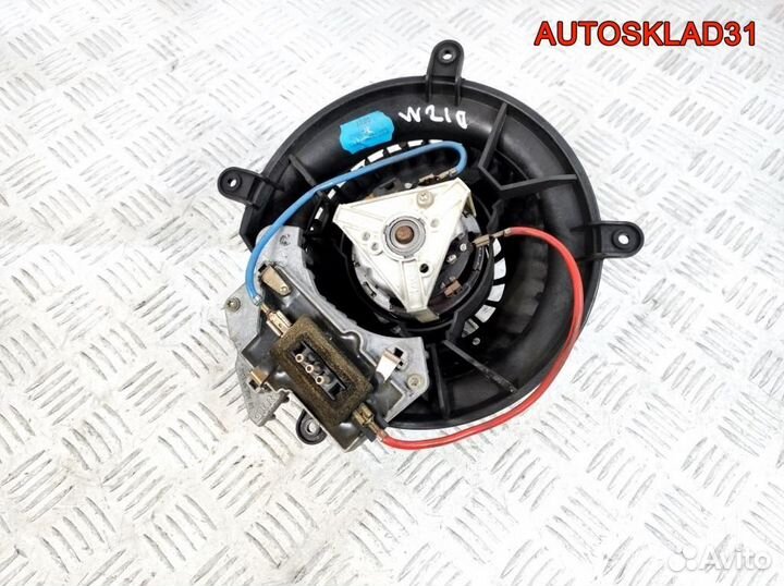 Моторчик отопителя Mercedes Benz W210 Дорест